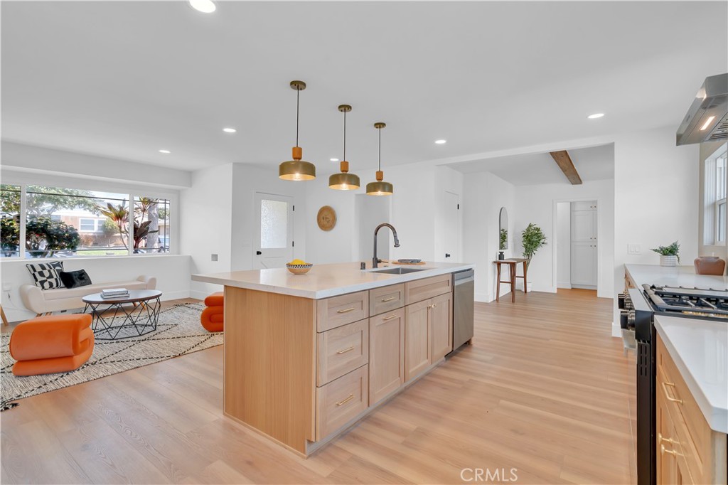 C2442020 1Ef9 4015 9Eb3 38368B93973B 10525 S 5Th Avenue, Inglewood, Ca 90303 &Lt;Span Style='BackgroundColor:transparent;Padding:0Px;'&Gt; &Lt;Small&Gt; &Lt;I&Gt; &Lt;/I&Gt; &Lt;/Small&Gt;&Lt;/Span&Gt;
