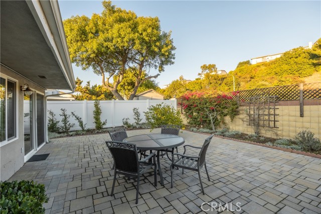 28430 Lomo Drive, Rancho Palos Verdes, California 90275, 3 Bedrooms Bedrooms, ,2 BathroomsBathrooms,Residential,For Sale,Lomo,PV25024472