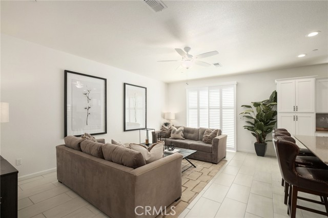 Detail Gallery Image 4 of 19 For 4653 Irma Dr, Merced,  CA 95348 - 3 Beds | 2 Baths