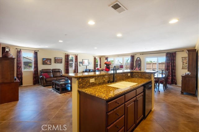 Detail Gallery Image 37 of 56 For 287 Tom Mcguinness Jr. Cir, Fallbrook,  CA 92028 - 4 Beds | 2/1 Baths