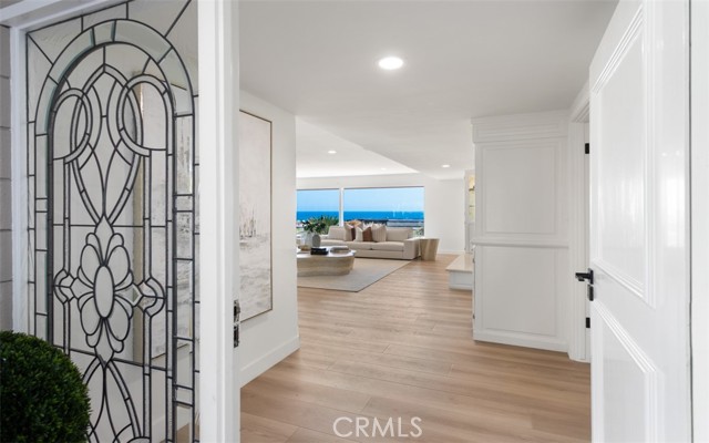 4521 Orrington Road, Corona del Mar CA: https://media.crmls.org/medias/c2464ecc-ecb0-4bf8-91f1-447477989c8a.jpg