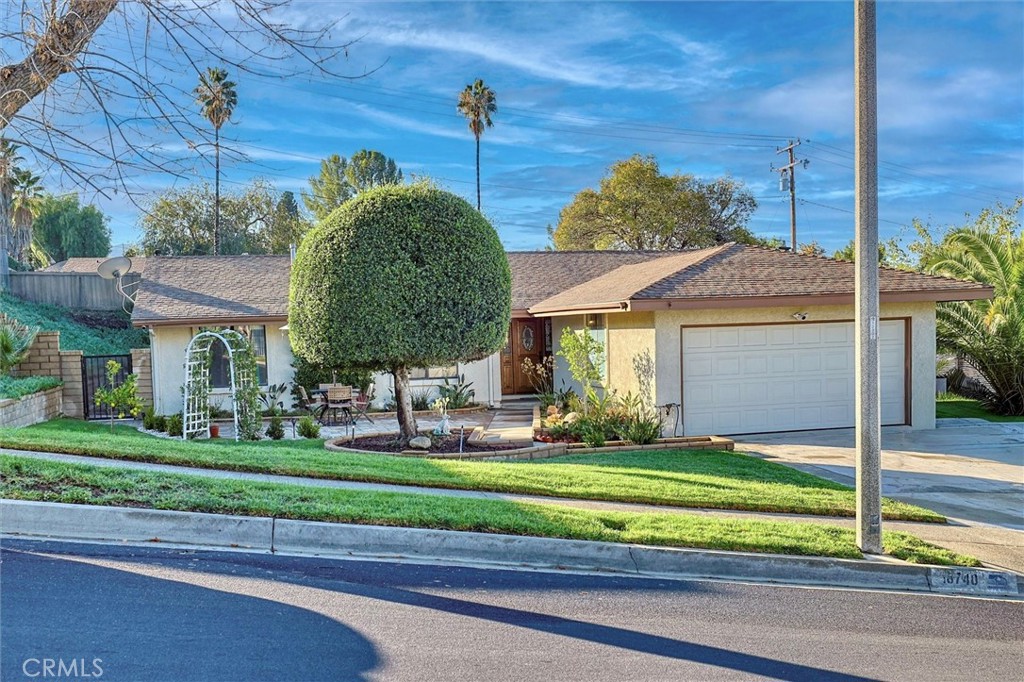 MLS #OC25261411 image #23