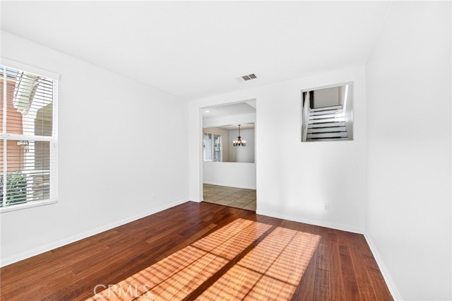 Detail Gallery Image 12 of 53 For 13740 Santa Maria Dr, Rancho Cucamonga,  CA 91739 - 5 Beds | 3/1 Baths