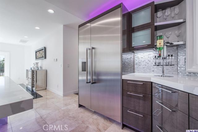4 Bed Home for Sale in Los Angeles, California