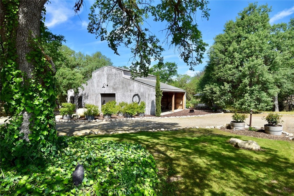 53600 Bradley Lockwood Road