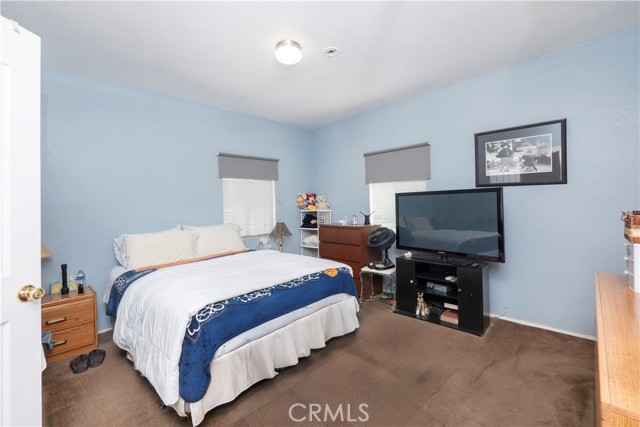 1203 E 33rd Street, Los Angeles CA: https://media.crmls.org/medias/c24823d1-637a-445e-85bb-376e45c34ceb.jpg