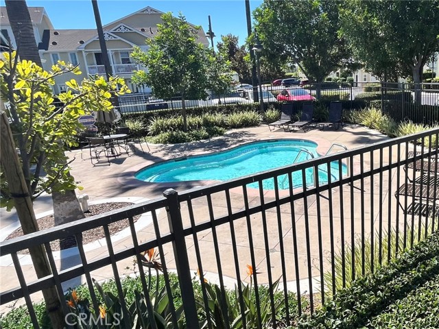 Detail Gallery Image 17 of 21 For 1229 Abelia, Irvine,  CA 92606 - 2 Beds | 1/1 Baths