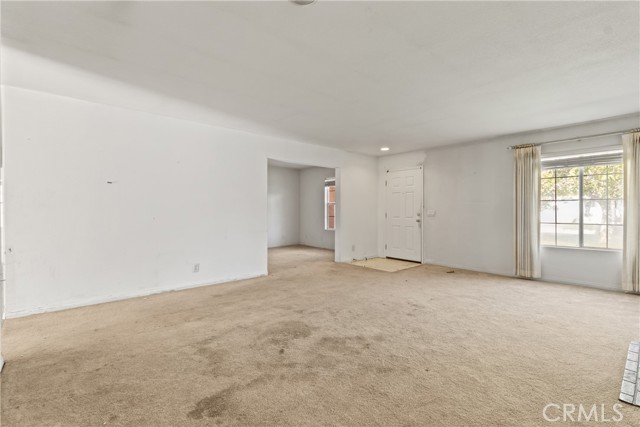 45629 Barham Avenue, Lancaster CA: https://media.crmls.org/medias/c2489843-4b9d-450d-9804-fd1e0a95c372.jpg