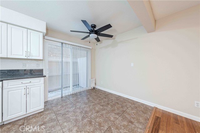 Detail Gallery Image 7 of 22 For 208 19th St #2,  Huntington Beach,  CA 92648 - 1 Beds | 1 Baths