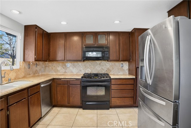 Detail Gallery Image 15 of 32 For 43034 Weyand Ct, Lancaster,  CA 93534 - 3 Beds | 2 Baths
