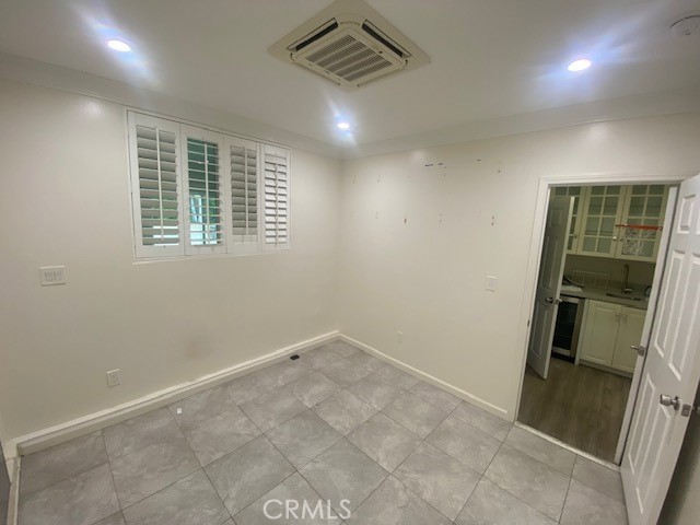 Detail Gallery Image 15 of 30 For 9767 Comanche, Chatsworth,  CA 91311 - 4 Beds | 3 Baths