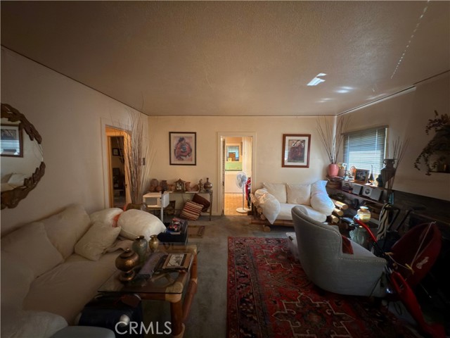 Detail Gallery Image 6 of 12 For 10840 Hesby St, North Hollywood,  CA 91601 - 2 Beds | 1 Baths