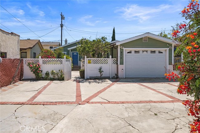 Detail Gallery Image 1 of 1 For 975 W 3rd St, San Pedro,  CA 90731 - 4 Beds | 2 Baths