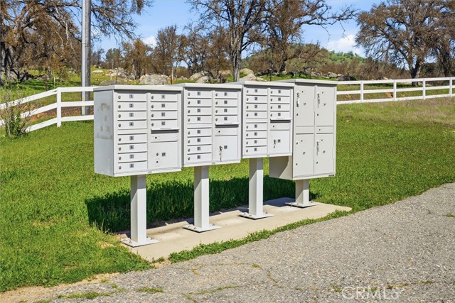 Detail Gallery Image 15 of 29 For 4260 Burl, Mariposa,  CA 95338 - – Beds | – Baths