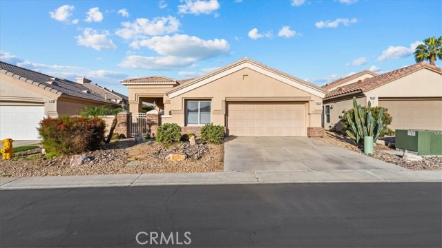 Detail Gallery Image 2 of 29 For 43679 Old Troon Court, Indio,  CA 92201 - 2 Beds | 2 Baths