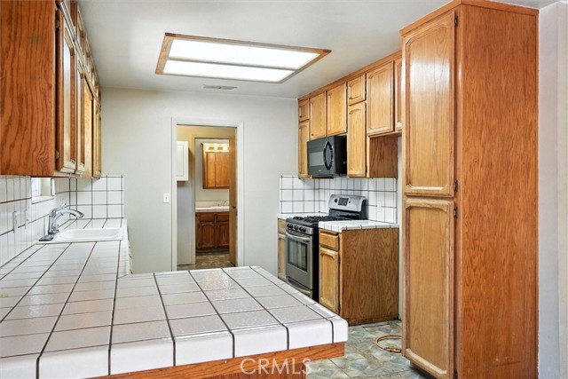 5783 Chowchilla Mountain Road, Mariposa CA: https://media.crmls.org/medias/c24cbb04-f3eb-47e4-9604-6c252cf04087.jpg