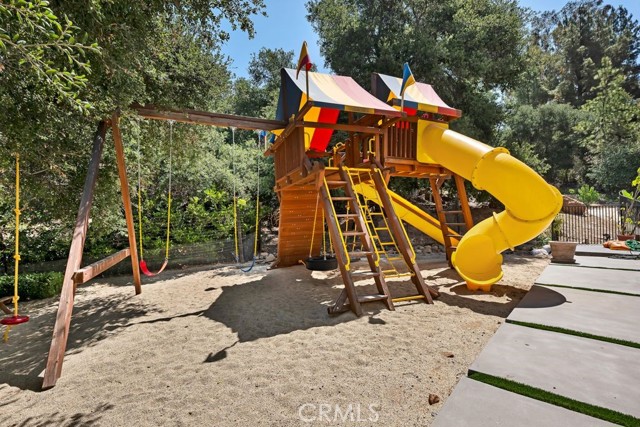 176 Saddlebow Road, Bell Canyon CA: https://media.crmls.org/medias/c24cfba9-0075-455b-bc1e-e301efc73b8e.jpg
