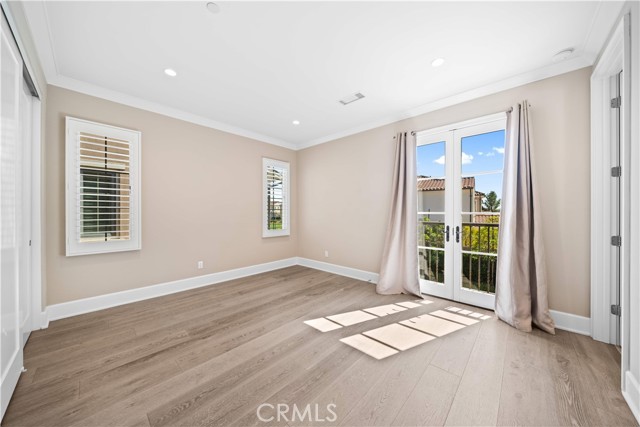 100 Viano, Irvine CA: https://media.crmls.org/medias/c24d00ff-5a77-49fd-9116-de980e5d1821.jpg