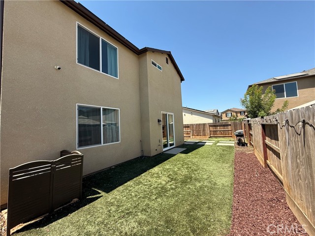 4136 N Vaughan Avenue, Fresno CA: https://media.crmls.org/medias/c24d698b-f2d9-4010-9bd4-d377814f45fd.jpg