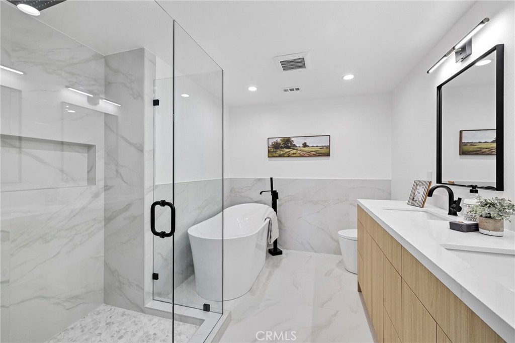 MLS #OC25221146 image #10