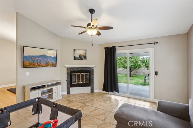 Detail Gallery Image 6 of 21 For 40646 Malibar Ave, Hemet,  CA 92544 - 2 Beds | 2 Baths