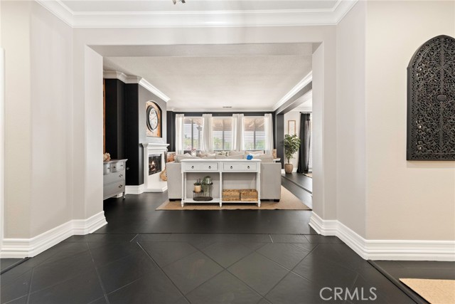 16767 Eagle Peak Road, Riverside CA: https://media.crmls.org/medias/c24f560f-c8ea-49c2-8113-5f592e2fdf67.jpg