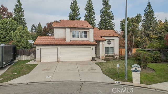 Detail Gallery Image 41 of 44 For 9659 N Shenandoah, Fresno,  CA 93720 - 3 Beds | 3 Baths