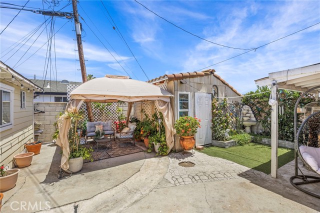Detail Gallery Image 36 of 39 For 1709 S Townsend St, Santa Ana,  CA 92704 - 4 Beds | 2/1 Baths