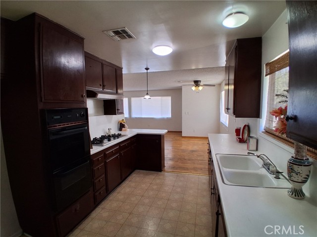 12587 Bradley Avenue photo 13