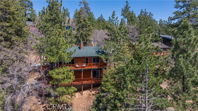 43897 Yosemite Drive, Big Bear Lake CA: https://media.crmls.org/medias/c25195da-45d1-4433-b4cd-b4a7776c1f27.jpg
