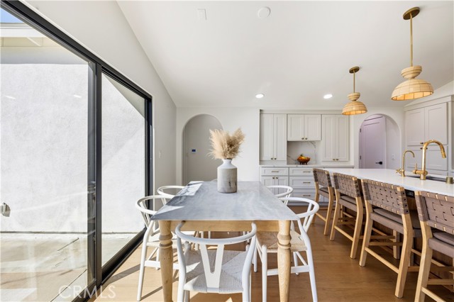 Detail Gallery Image 14 of 73 For 22510 Decoro Dr, Saugus,  CA 91350 - 4 Beds | 3 Baths