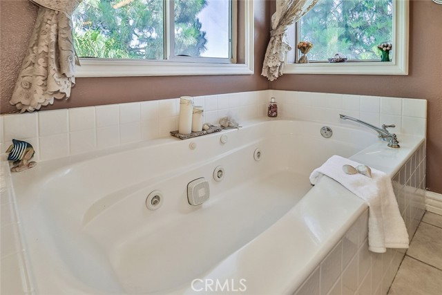 Detail Gallery Image 45 of 61 For 13910 Mountain View Pl, Sylmar,  CA 91342 - 5 Beds | 3 Baths