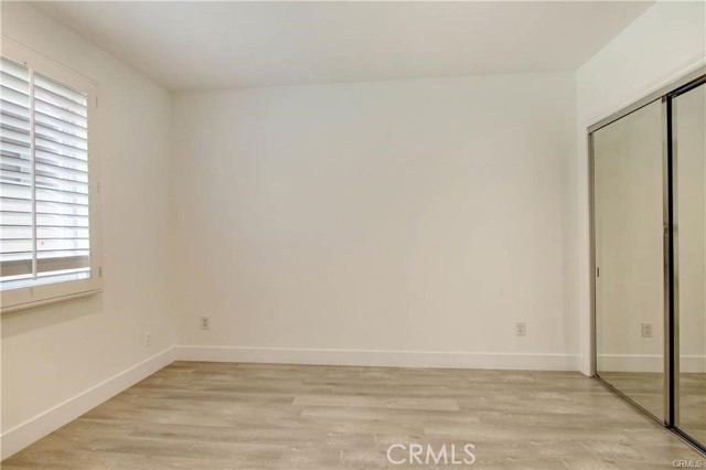Detail Gallery Image 15 of 24 For 11824 Darlington Ave #102,  Los Angeles,  CA 90049 - 3 Beds | 2/1 Baths