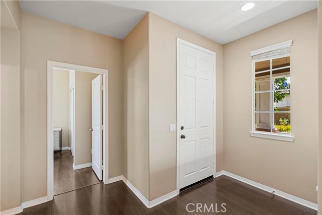 Detail Gallery Image 17 of 43 For 8319 Fiske Dr, Corona,  CA 92880 - 5 Beds | 3 Baths