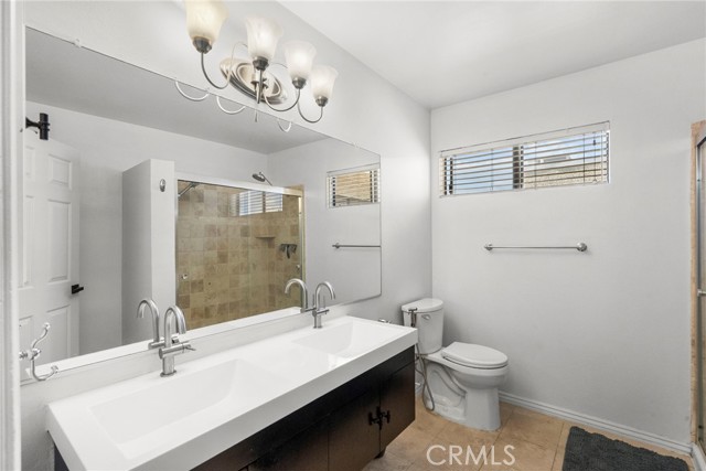 Detail Gallery Image 18 of 37 For 11274 Morrison St #2,  North Hollywood,  CA 91601 - 2 Beds | 2/1 Baths