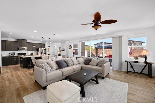 Detail Gallery Image 13 of 57 For 38464 Rosegate, Murrieta,  CA 92563 - 4 Beds | 4/1 Baths