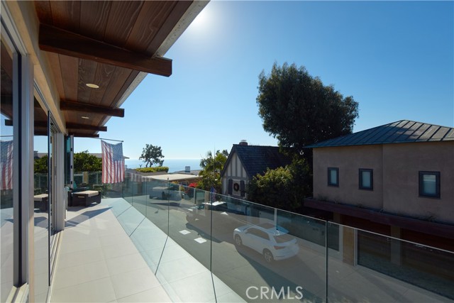 Detail Gallery Image 27 of 43 For 2680 Victoria Dr, Laguna Beach,  CA 92651 - 3 Beds | 3/1 Baths