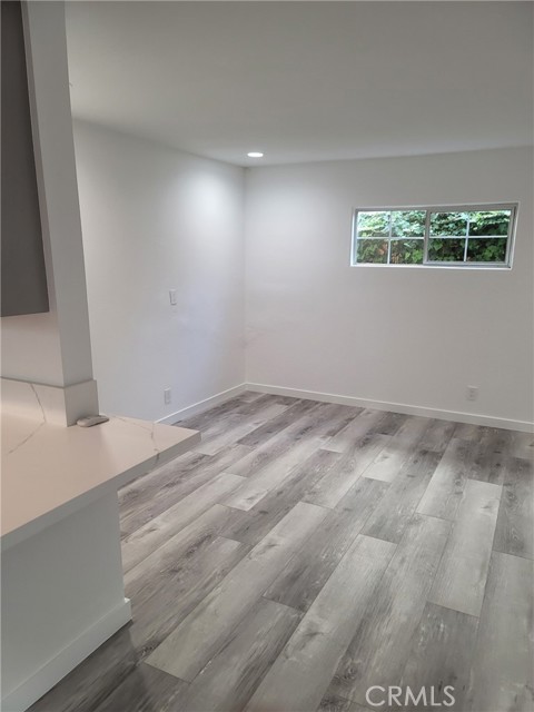 Detail Gallery Image 3 of 5 For 1144 W. Balboa Blvd. #B,  Newport Beach,  CA 92661 - 1 Beds | 1 Baths