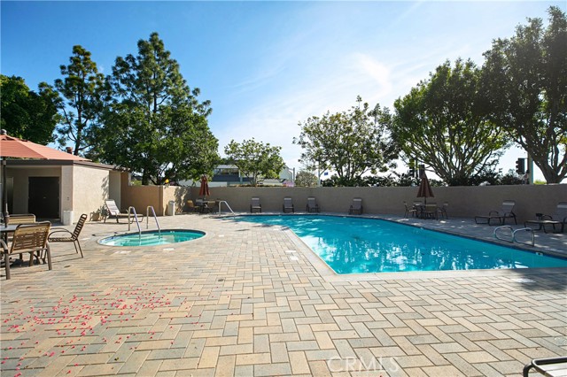 Detail Gallery Image 23 of 25 For 924 Hyde Ct, Costa Mesa,  CA 92626 - 2 Beds | 3 Baths