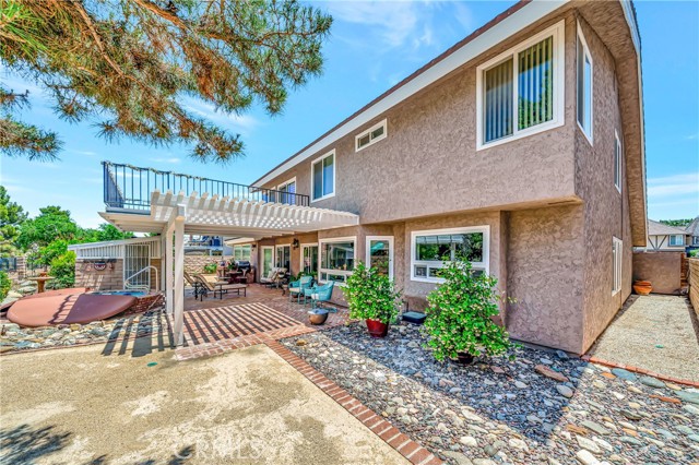 433 Fairway Drive, Palmdale CA: https://media.crmls.org/medias/c256e560-c85e-48ea-9849-d394306fa6d6.jpg