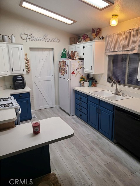 Detail Gallery Image 6 of 25 For 69525 Dillon Rd #106,  Desert Hot Springs,  CA 92241 - 3 Beds | 2 Baths