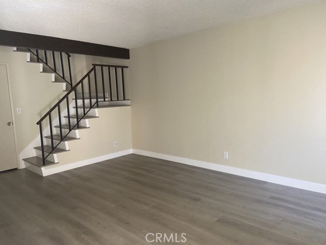 9800 Vesper Avenue, Panorama City CA: https://media.crmls.org/medias/c257da9f-a95e-4e3b-b568-663aaad288af.jpg