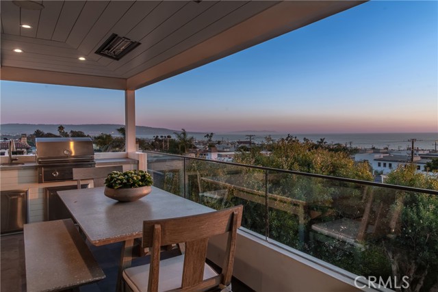 1215 Fisher Ave, Manhattan Beach, California 90266, 5 Bedrooms Bedrooms, ,5 BathroomsBathrooms,Residential,Sold,Fisher Ave,SB23185972