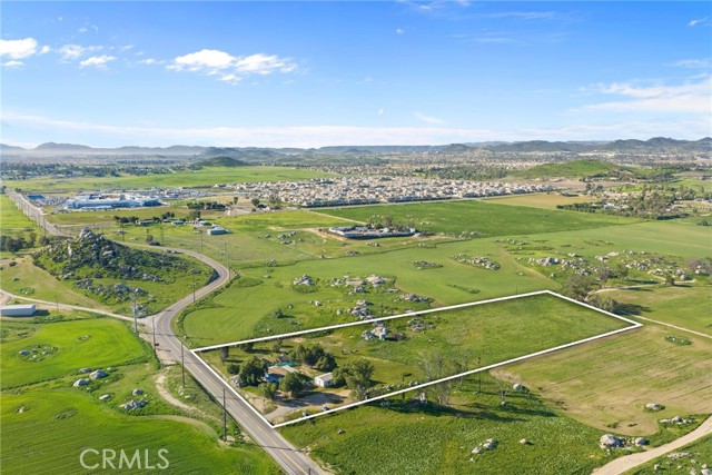 Detail Gallery Image 63 of 71 For 31615 Leon, Winchester,  CA 92596 - 4 Beds | 2 Baths