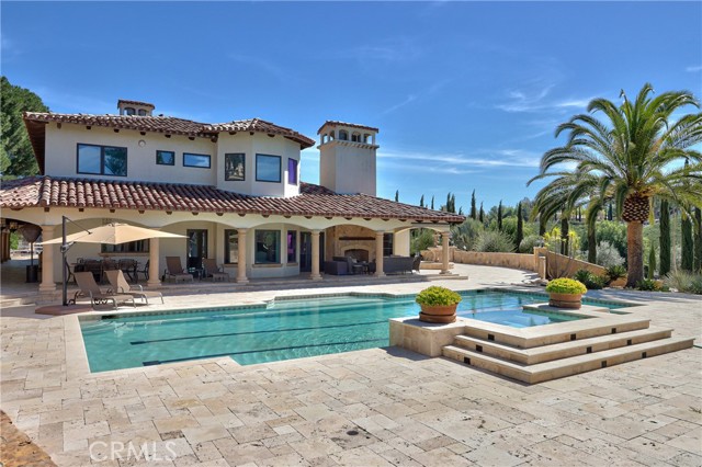 Detail Gallery Image 4 of 75 For 31280 Pescado, Temecula,  CA 92592 - 7 Beds | 7/1 Baths