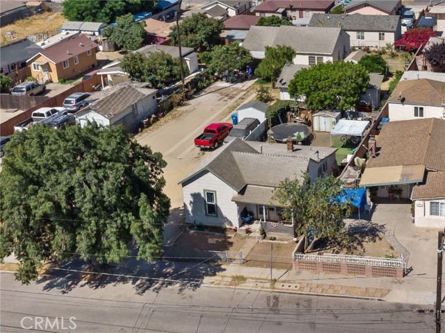 214 S Ojai Street, Santa Paula CA: https://media.crmls.org/medias/c259eedb-d2b9-4418-9c71-62dfe25e0e51.jpg