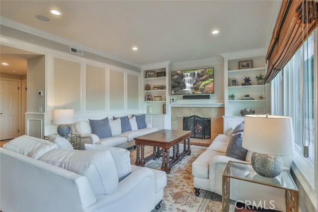 3220 Versaille Court, Thousand Oaks CA: https://media.crmls.org/medias/c25a1be6-a131-46d6-a365-13b1a5493a57.jpg
