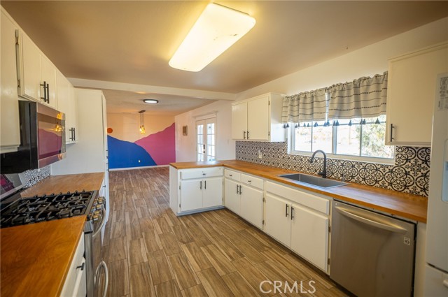 Detail Gallery Image 11 of 47 For 58168 Canterbury St, Yucca Valley,  CA 92284 - 3 Beds | 2 Baths