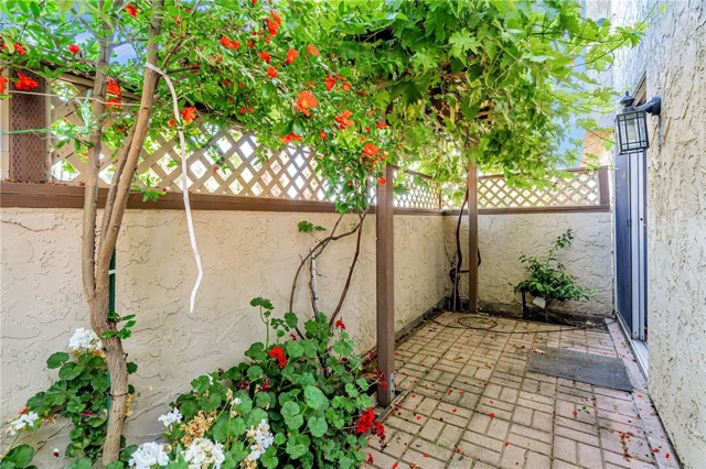 Detail Gallery Image 32 of 42 For 762 Dragonfly Ct, San Jose,  CA 95133 - 2 Beds | 1/1 Baths