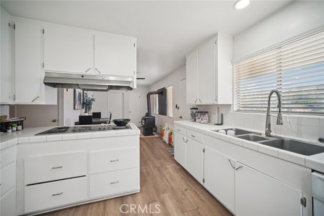 Detail Gallery Image 13 of 63 For 47078 Kings Canyon, Lancaster,  CA 93536 - 3 Beds | 3 Baths